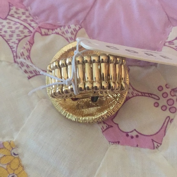 Beach 🏖 Theme Stretch Ring With Gold Tone - Picture 5 of 5